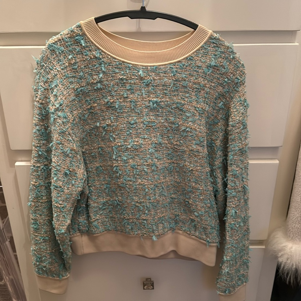 Beautiful St John Sweater. Size M. Perfect condition!